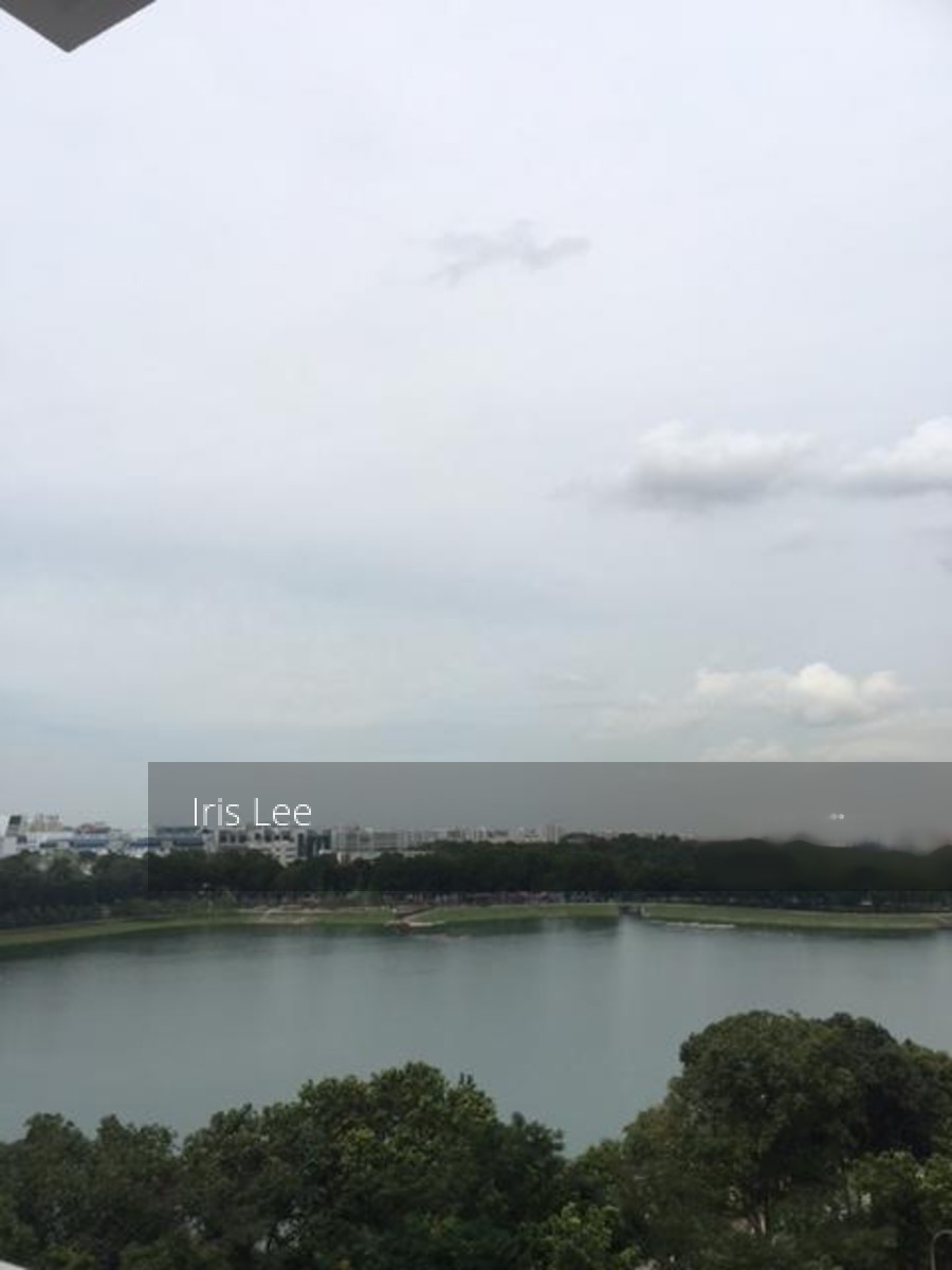 Waterfront Gold (D16), Condominium #128945142